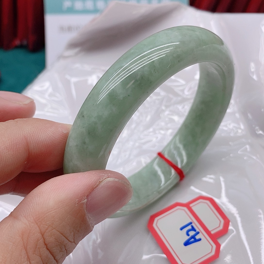 翡翠手镯未镶嵌@*杰A2111111111
