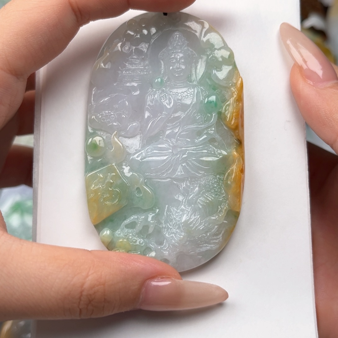 艾***馆翡翠未镶嵌颈饰翡翠