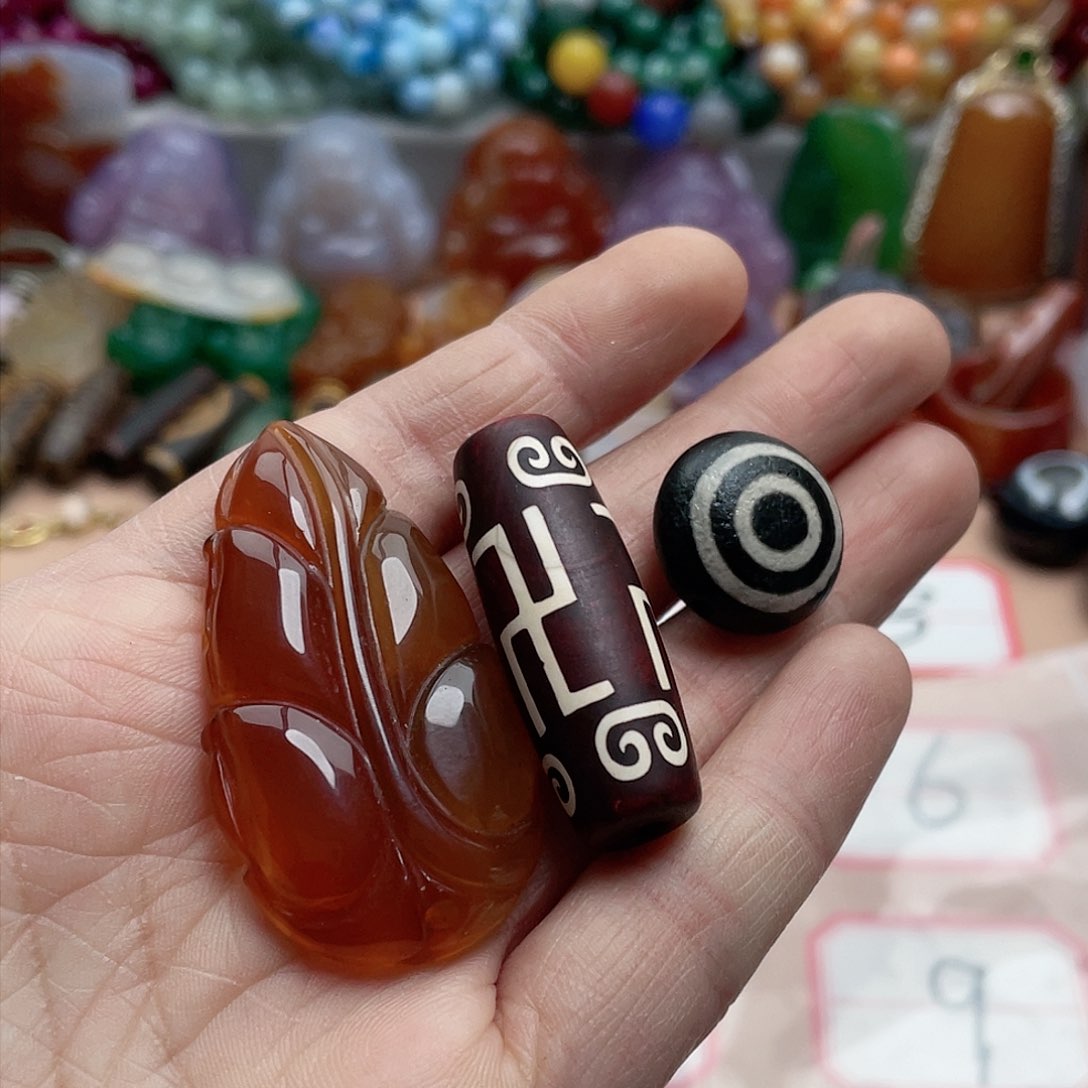 玛瑙/玉髓颈饰合金我***呆