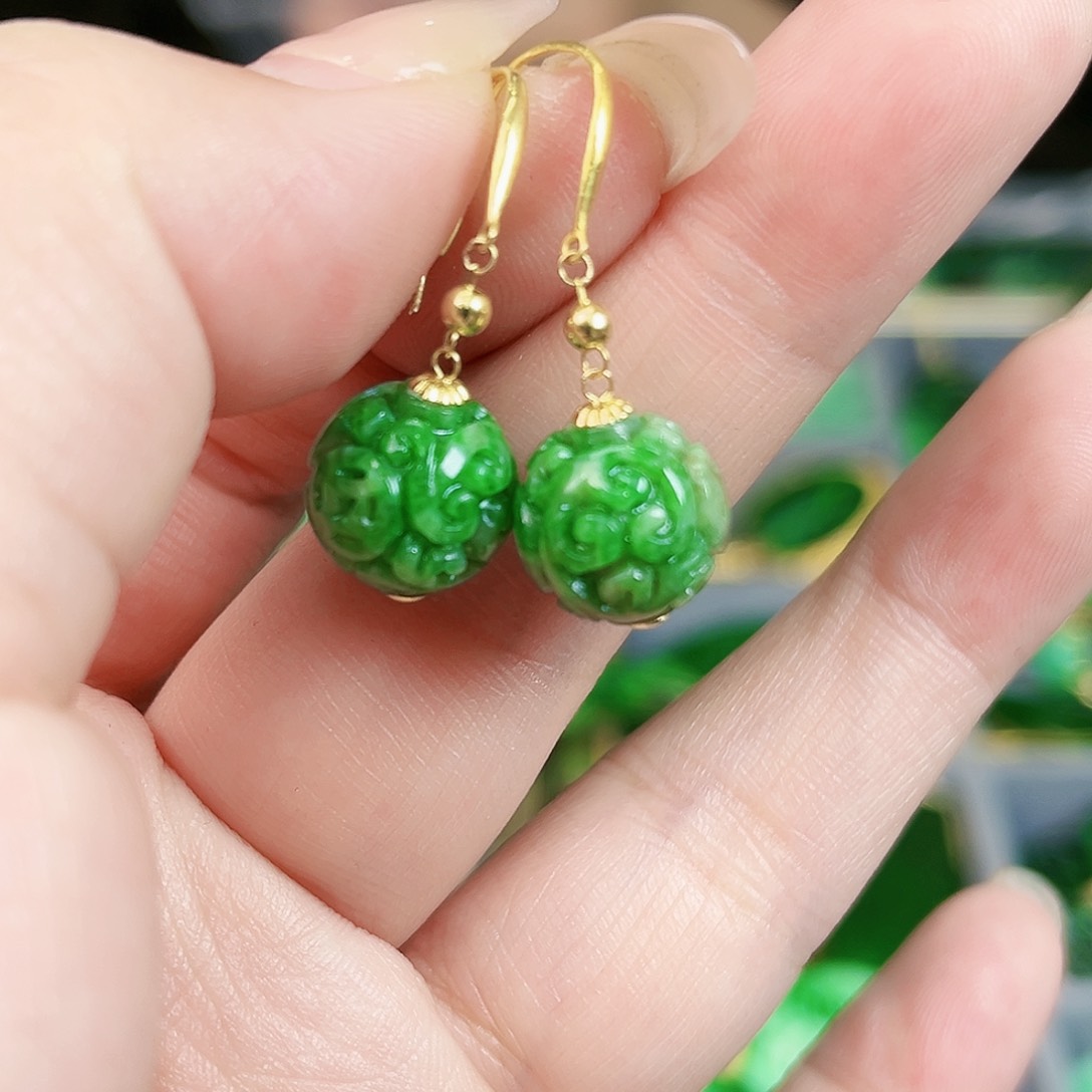 翡翠颈饰18K金镶嵌耳饰