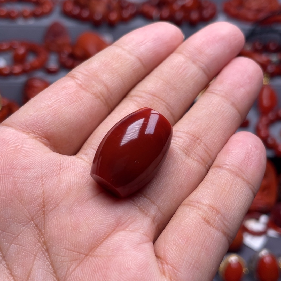 南红玛瑙未镶嵌珠宝奇石桶珠吊坠