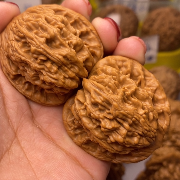 文玩核桃把件虎头40