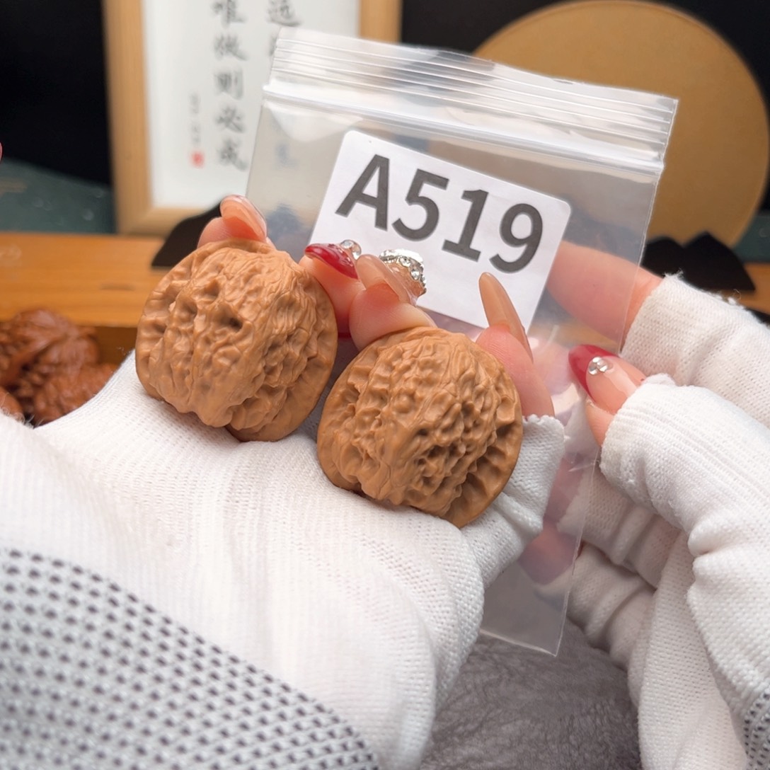 文玩核桃把件34野狼a 519