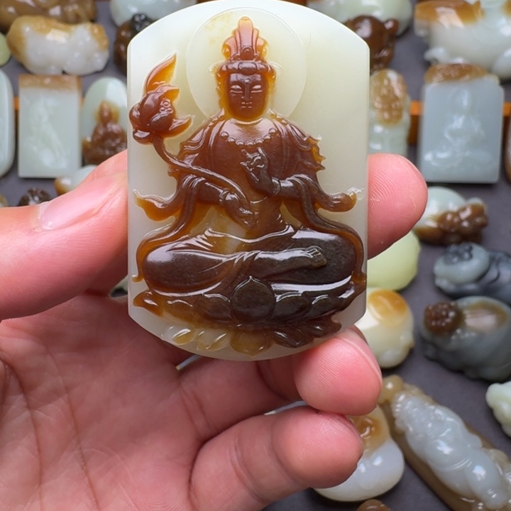 和田玉（糖玉）颈饰未镶嵌明**日