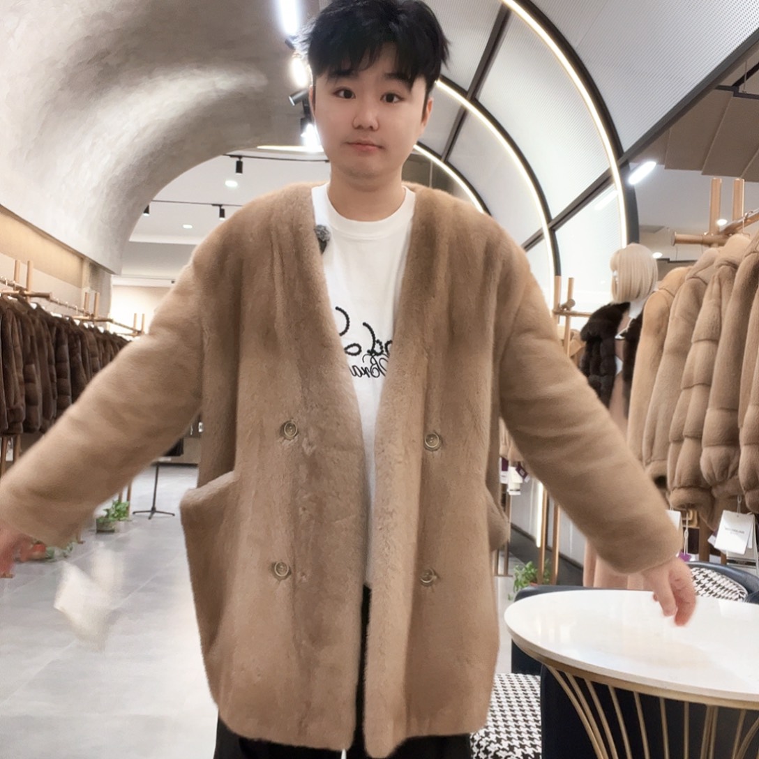 笑***汪82373帕斯条原色水貂外套