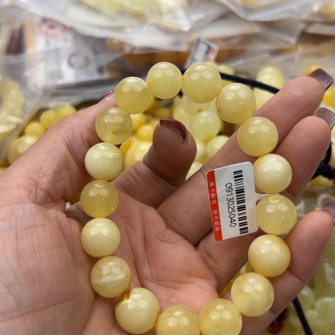 琥珀珠宝奇石未镶嵌