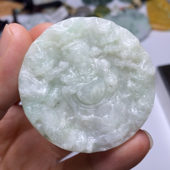 翡翠未镶嵌颈饰翡翠