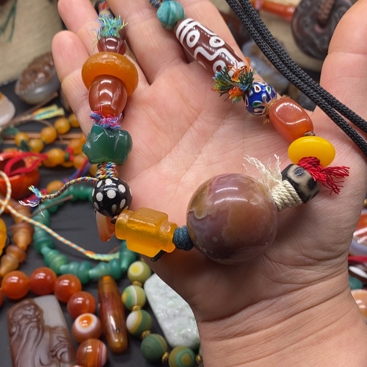 玛瑙/玉髓颈饰未镶嵌