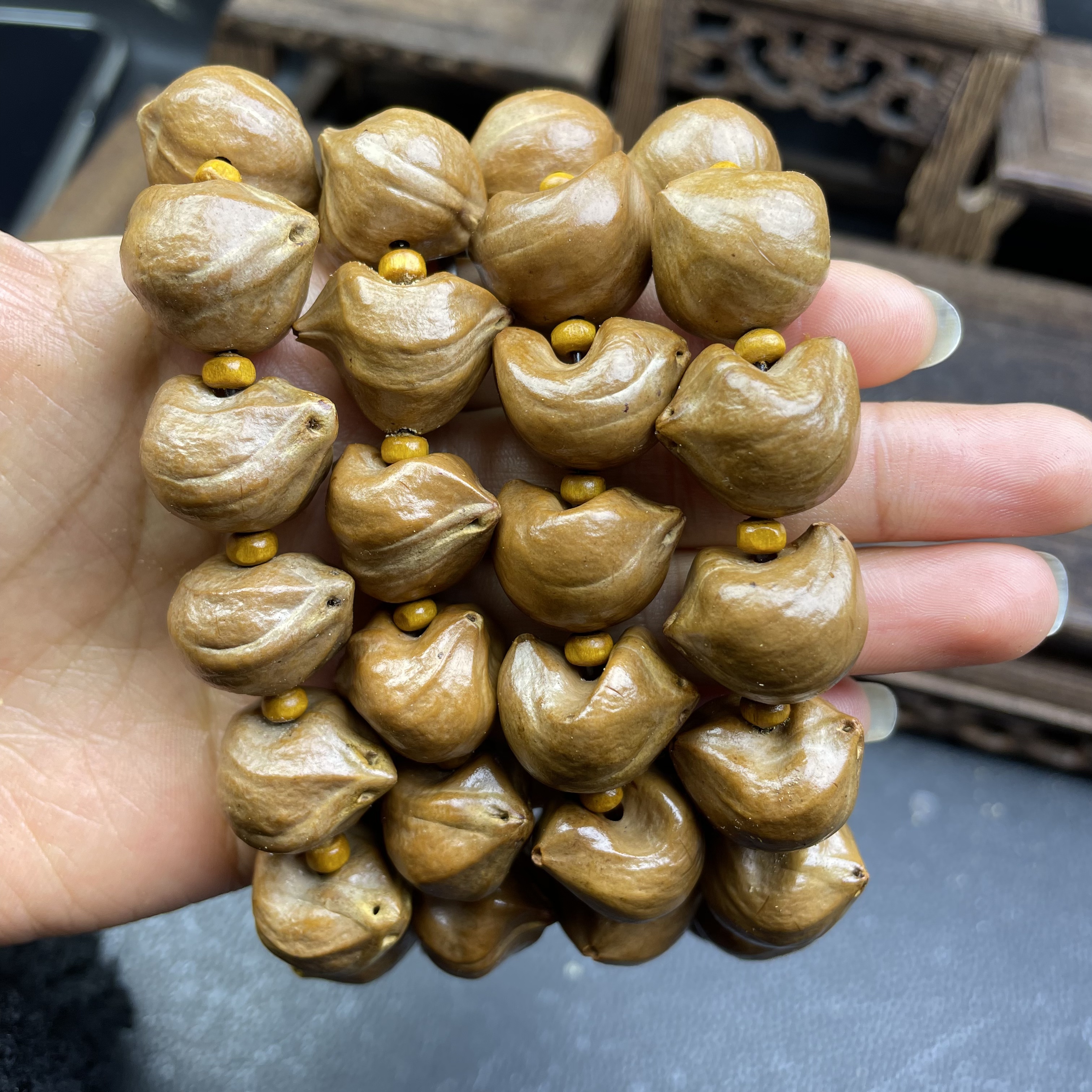 橄榄核雕原皮素核天然异型怪核手串