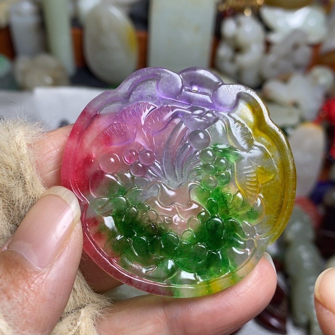 和田玉（糖玉）未镶嵌颈饰