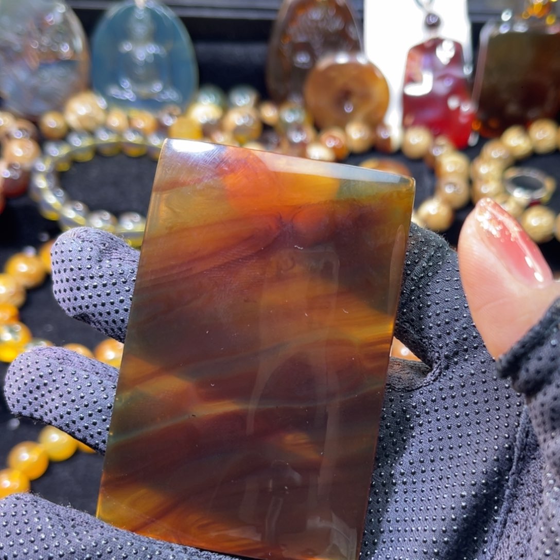 琥珀未镶嵌手串方牌