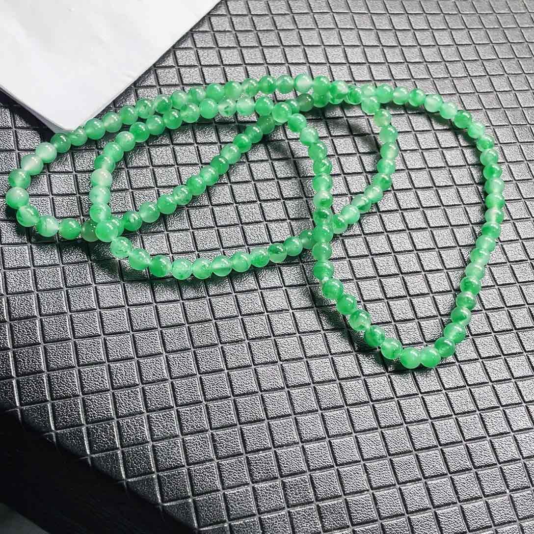 石英质玉项链未镶嵌快***子