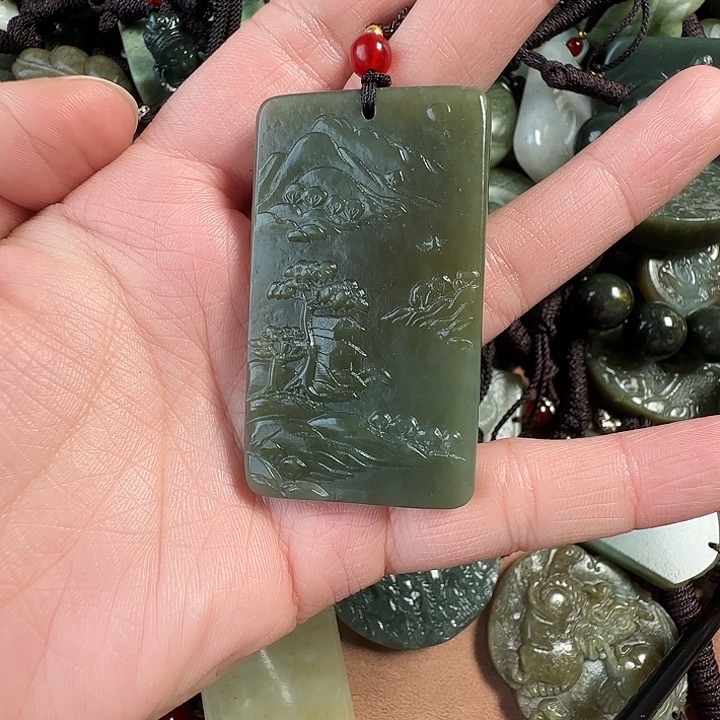 和田玉颈饰未镶嵌小*子