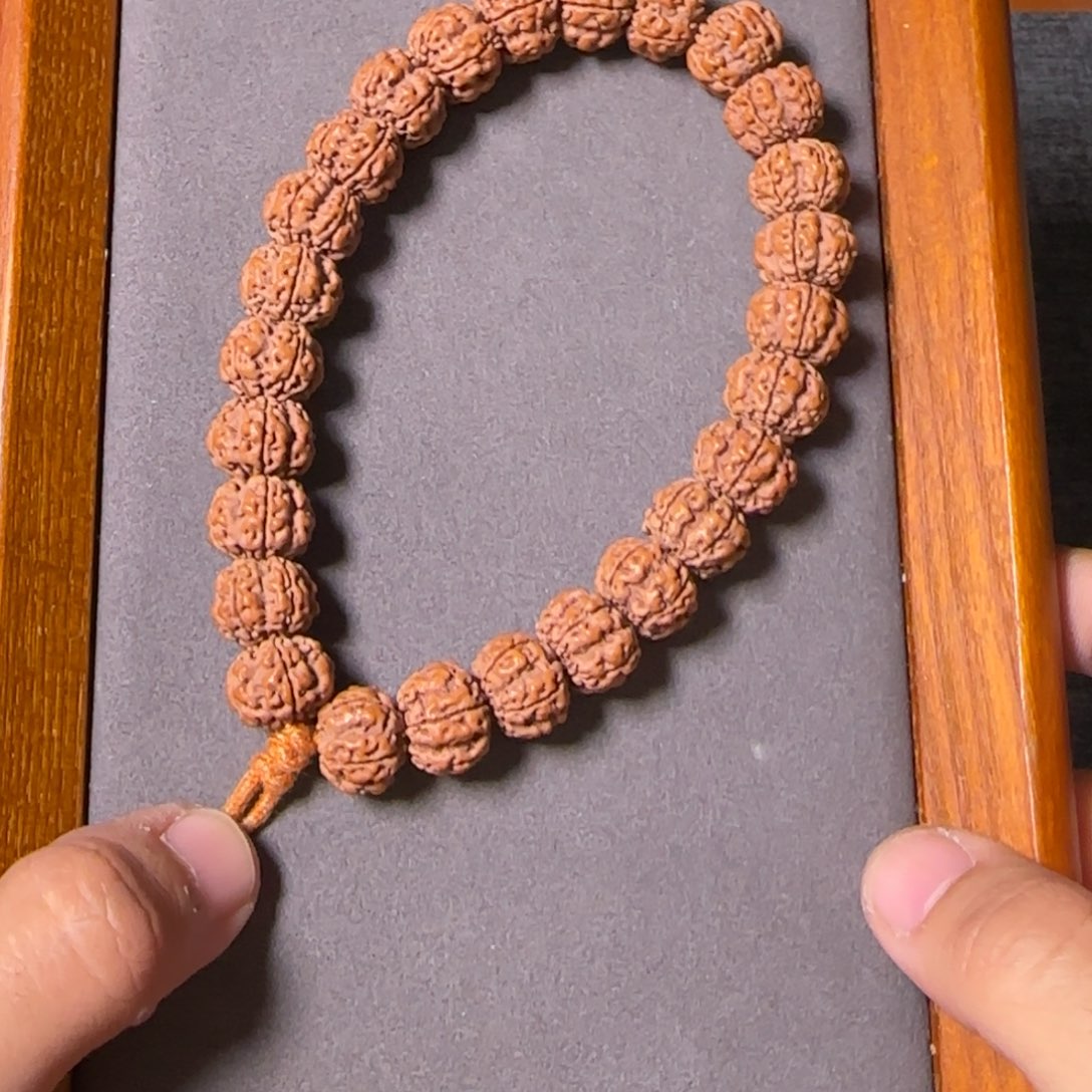 金刚菩提手串肌肉梅花红方印