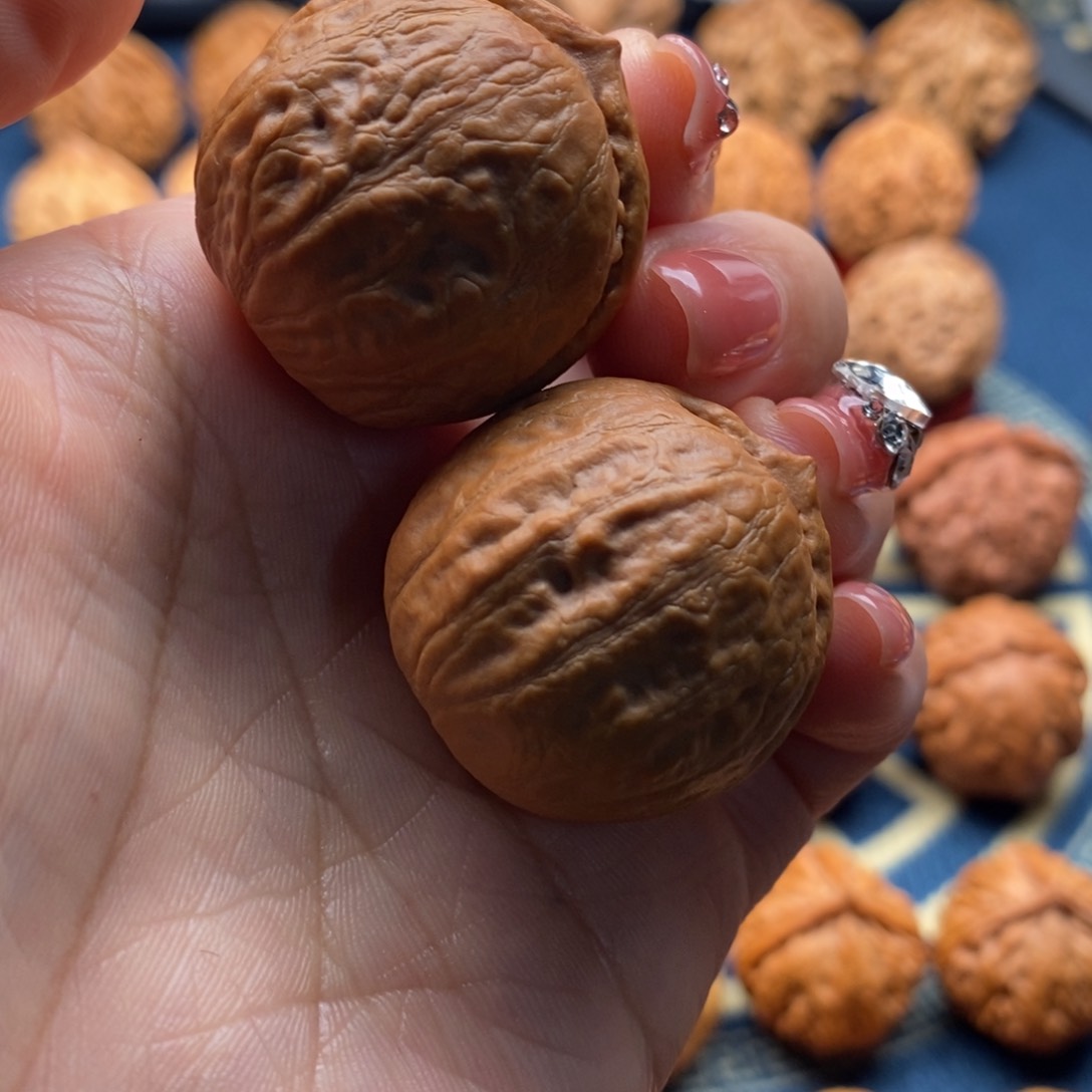 文玩核桃把件精品小手捻