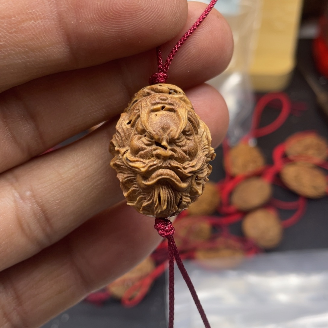 桃核雕刻钟馗单粒