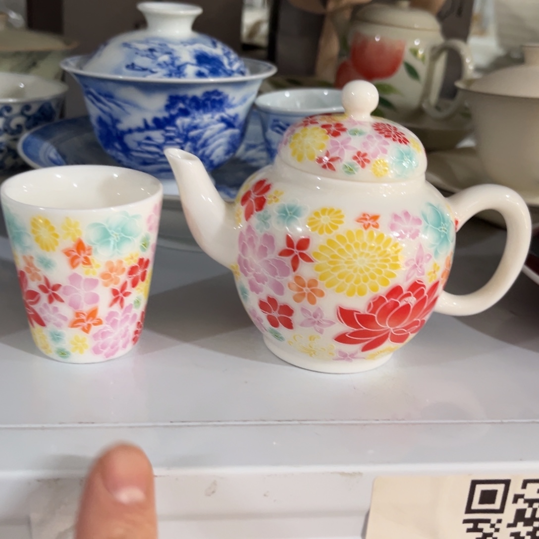 陶瓷等行业的生产和销售企业提供