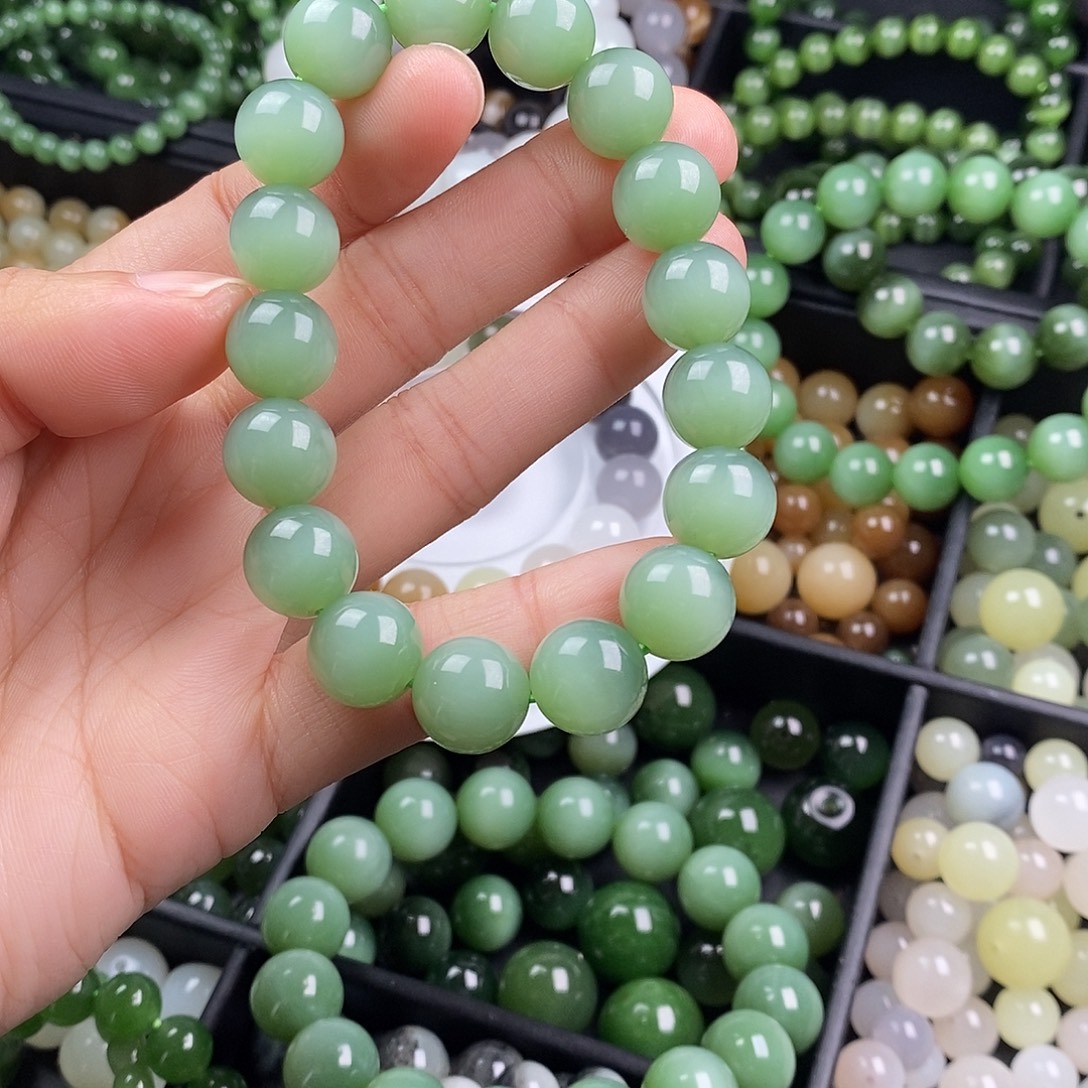 和田玉（碧玉）未镶嵌珠宝半成品