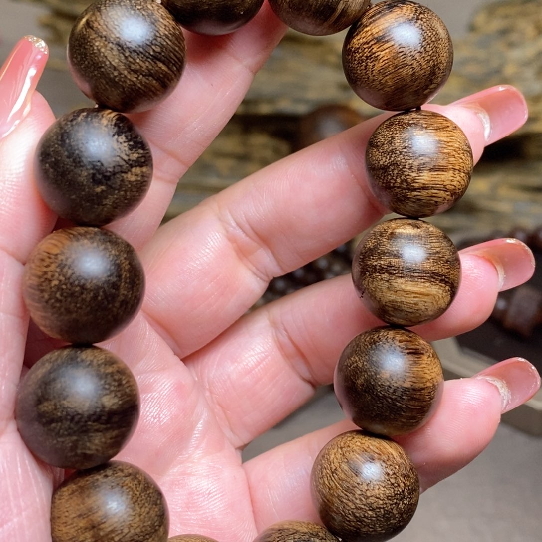 沉香手串越南芽庄白棋楠瘤疤1.6