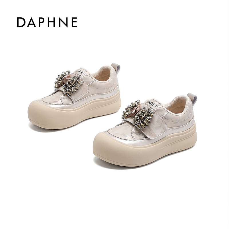 达芙妮时尚蝴蝶结水钻板鞋女2026秋冬新款加绒保暖魔术贴休闲鞋L