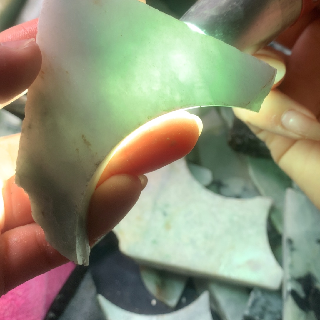 翡翠颈饰未镶嵌缅甸翡翠