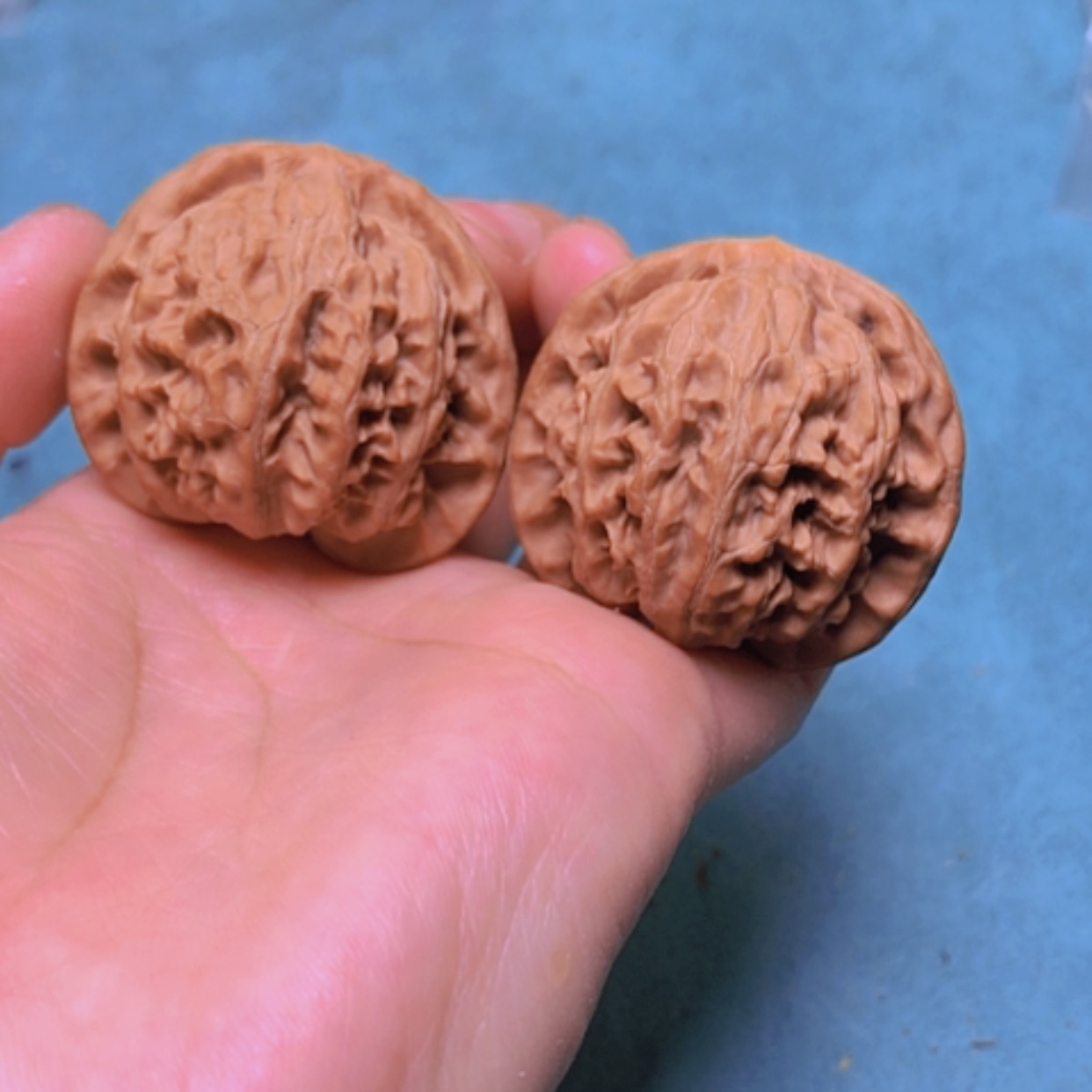 【闪购商品】核桃把件40宫灯修尖