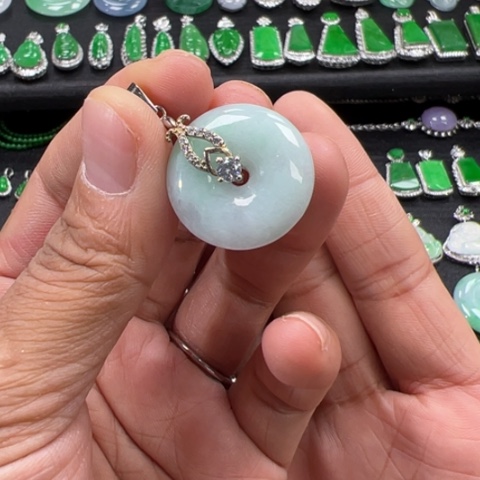 翡翠银S925镶嵌颈饰扣子