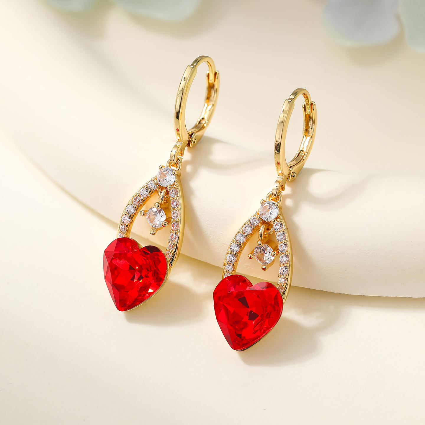 铜合金合成锆石耳饰 红色爱心锆石耳扣耳坠气质小众轻奢耳环H111