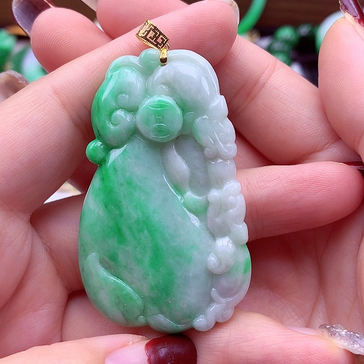 翡翠颈饰银S925镶嵌翡翠