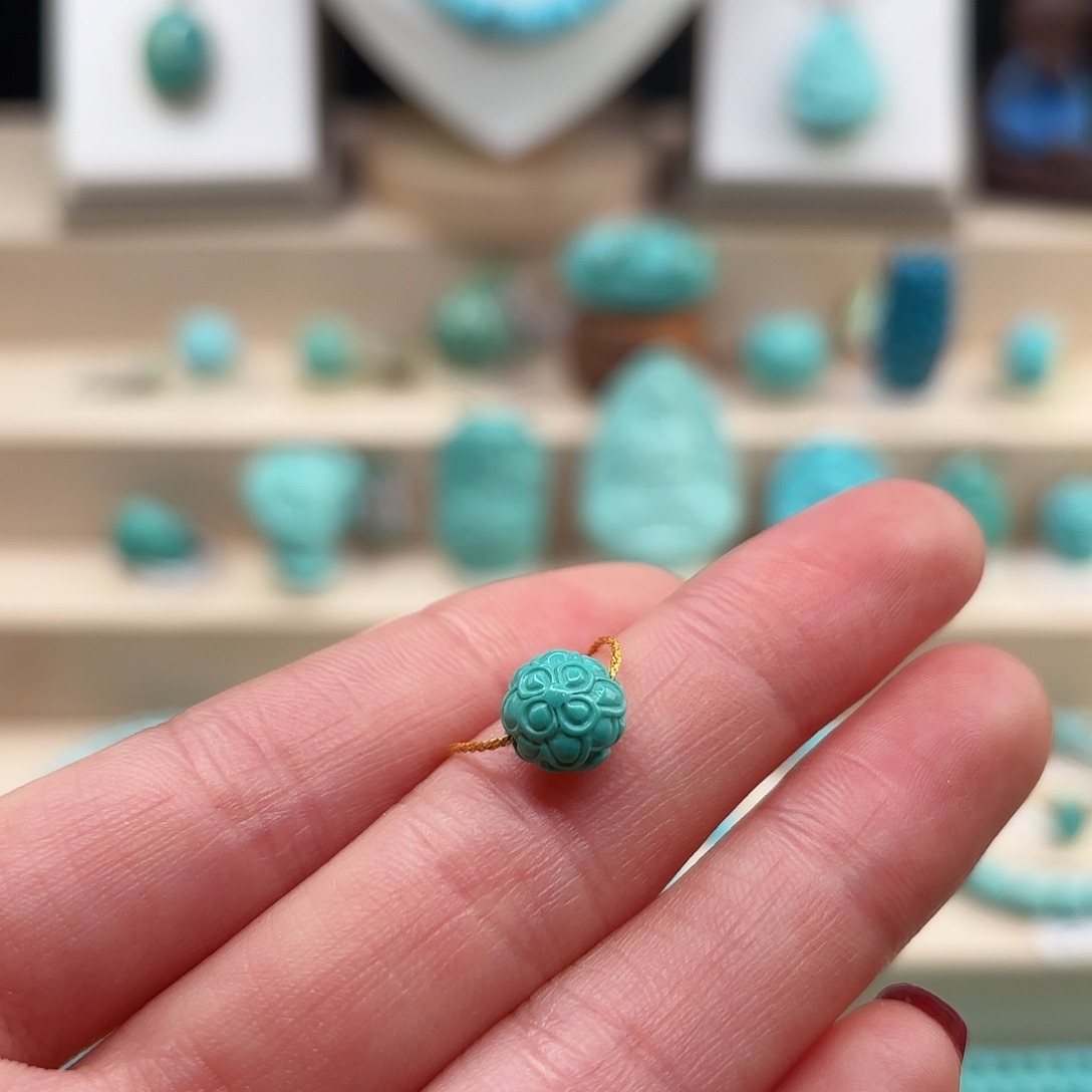 绿松石配饰未镶嵌