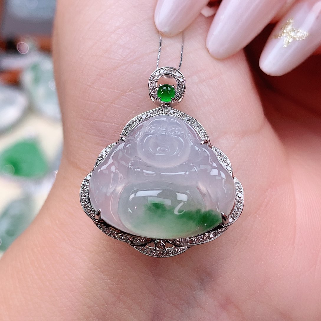 颈饰18K金镶嵌翡翠佛公