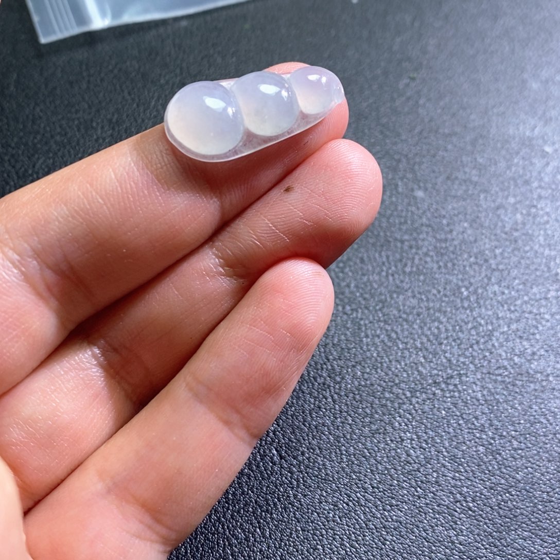 翡翠未镶嵌颈饰定制
