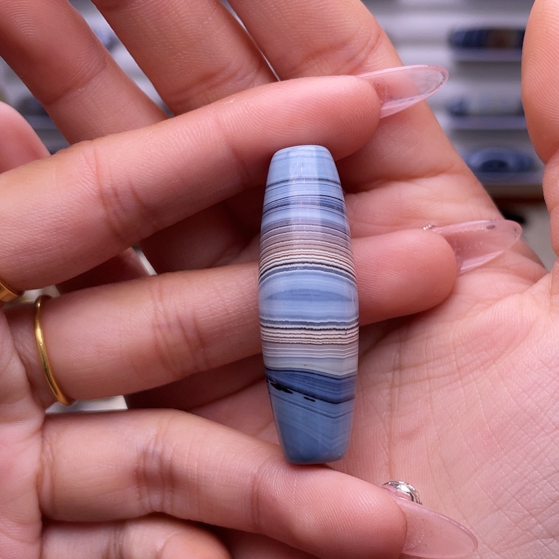 百***峰玛瑙/玉髓未镶嵌颈饰