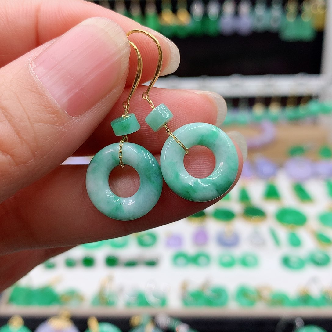 翡翠耳饰18K金镶嵌的