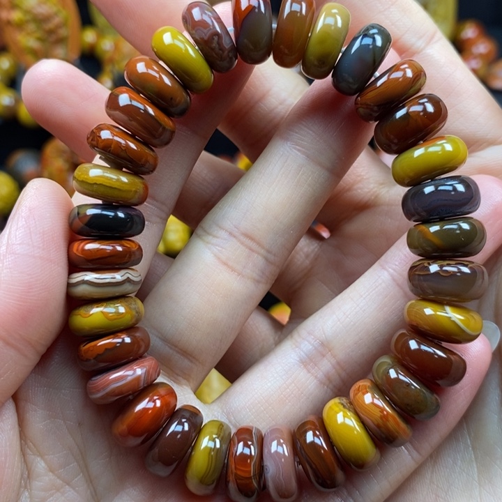 玛瑙/玉髓未镶嵌手串战国红手串