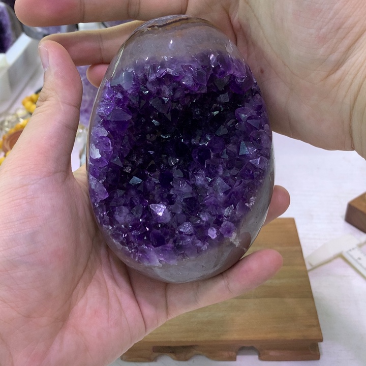 未镶嵌水晶大型摆件（非配饰）