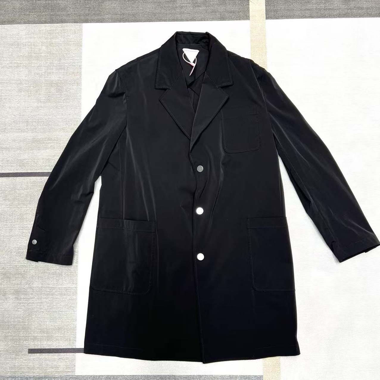 全新未使用 BOTTEGA VENETA/葆蝶家 西装领风衣外套男中长款宽松