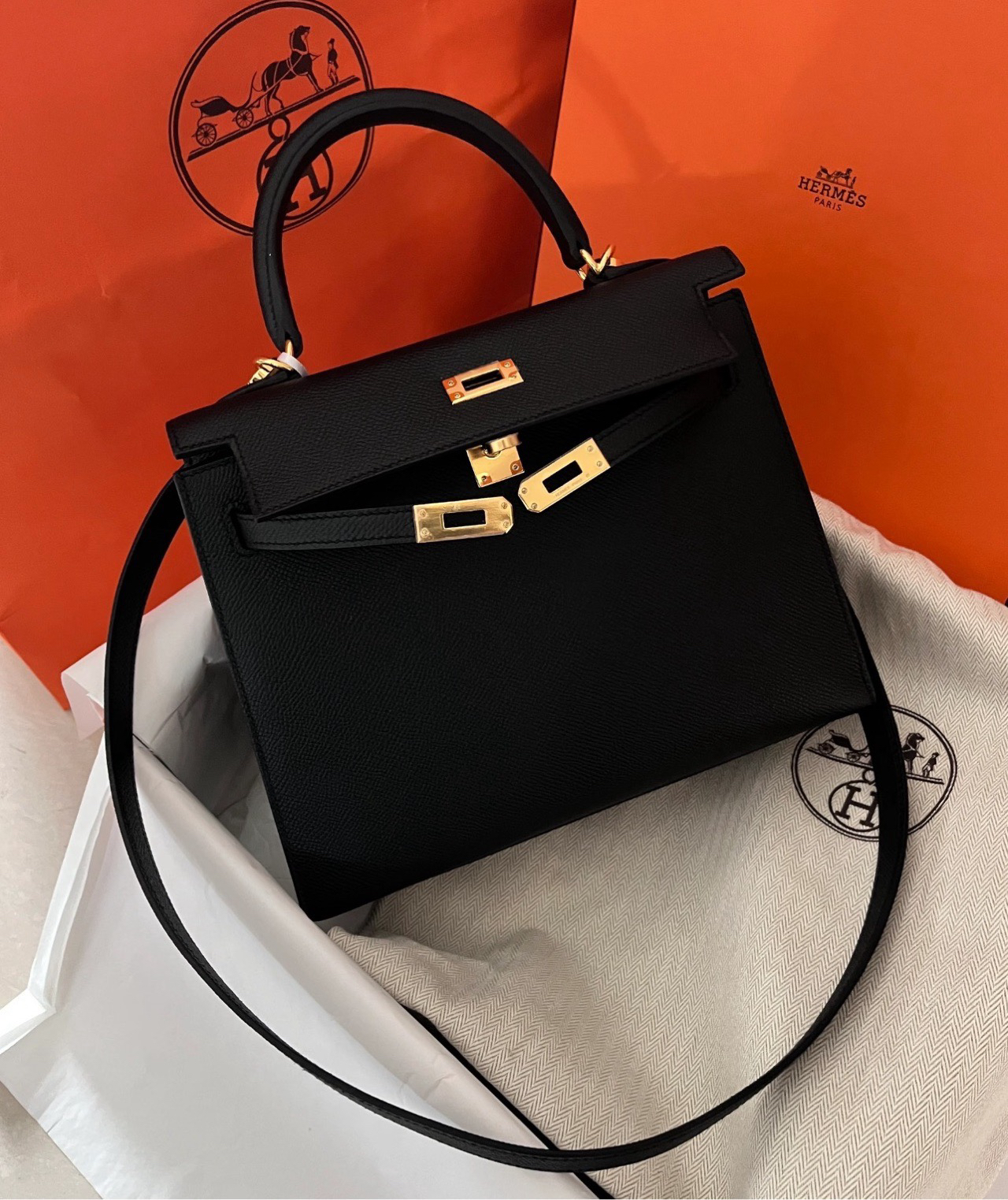 99新 Hermes/爱马仕 黑金Kelly25 e皮 u刻 11483818