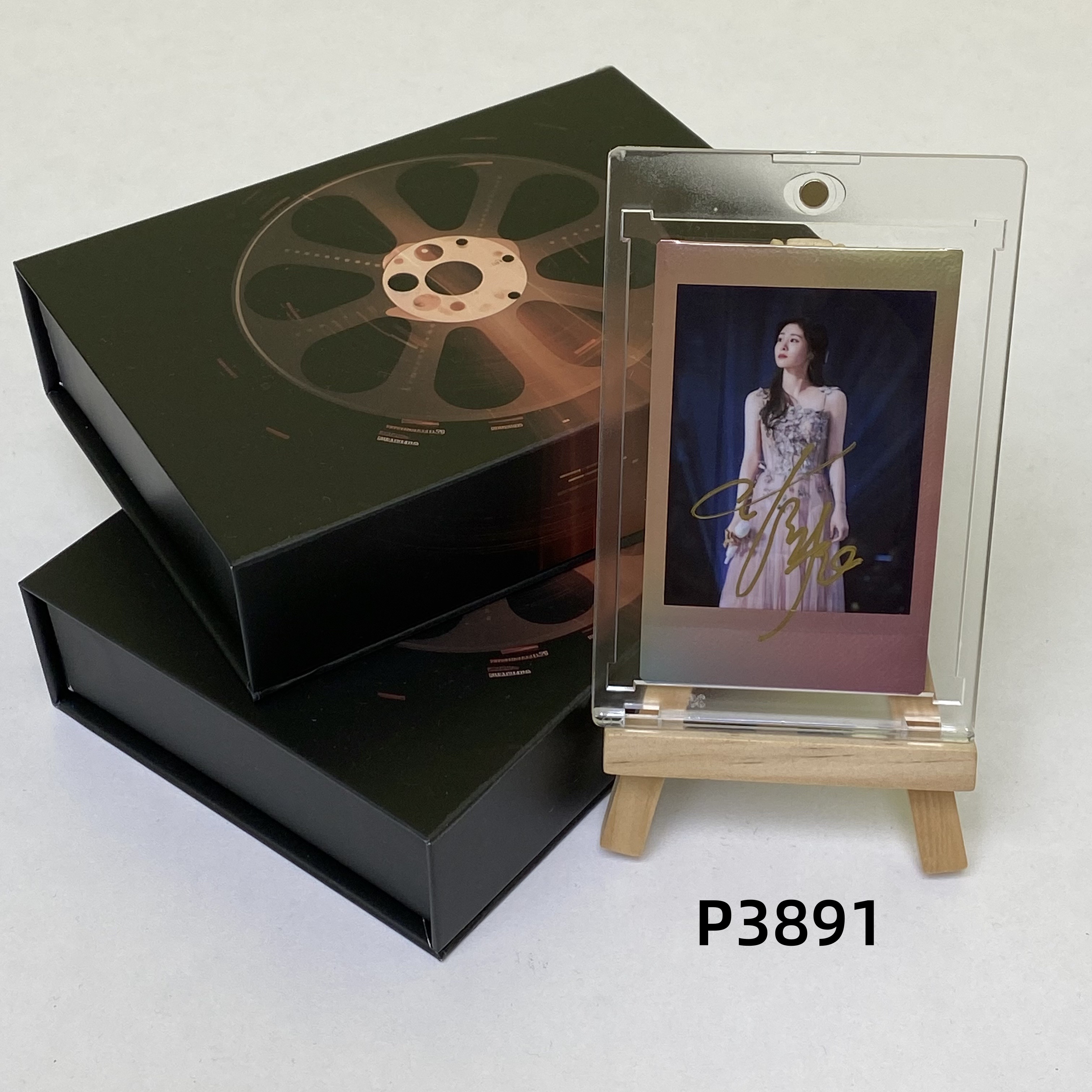 P3891 张碧晨 正品拍立得照片 人鱼边框