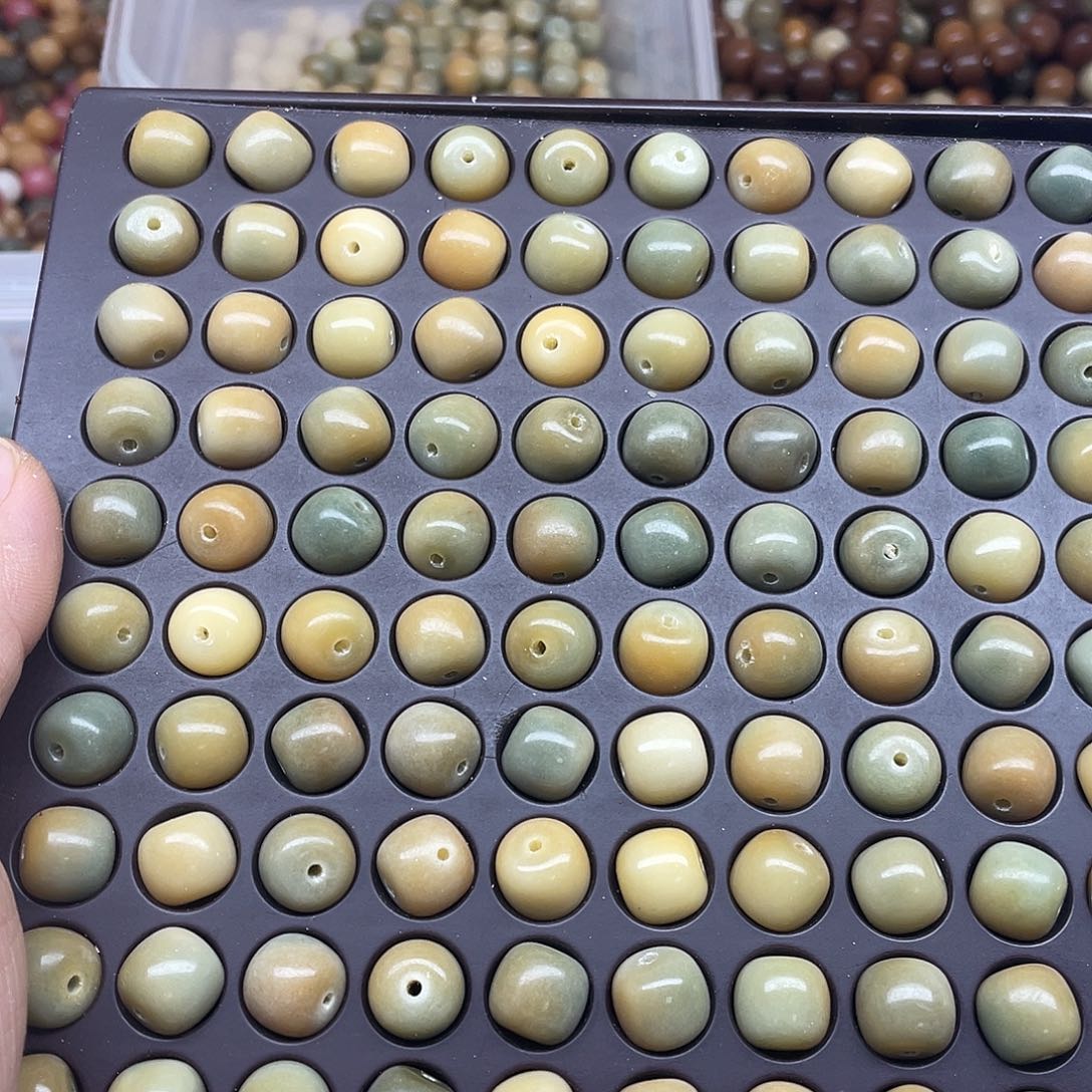 吊坠白玉菩提11灰绿桶100颗