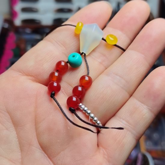 爱****玛瑙/玉髓未镶嵌颈饰