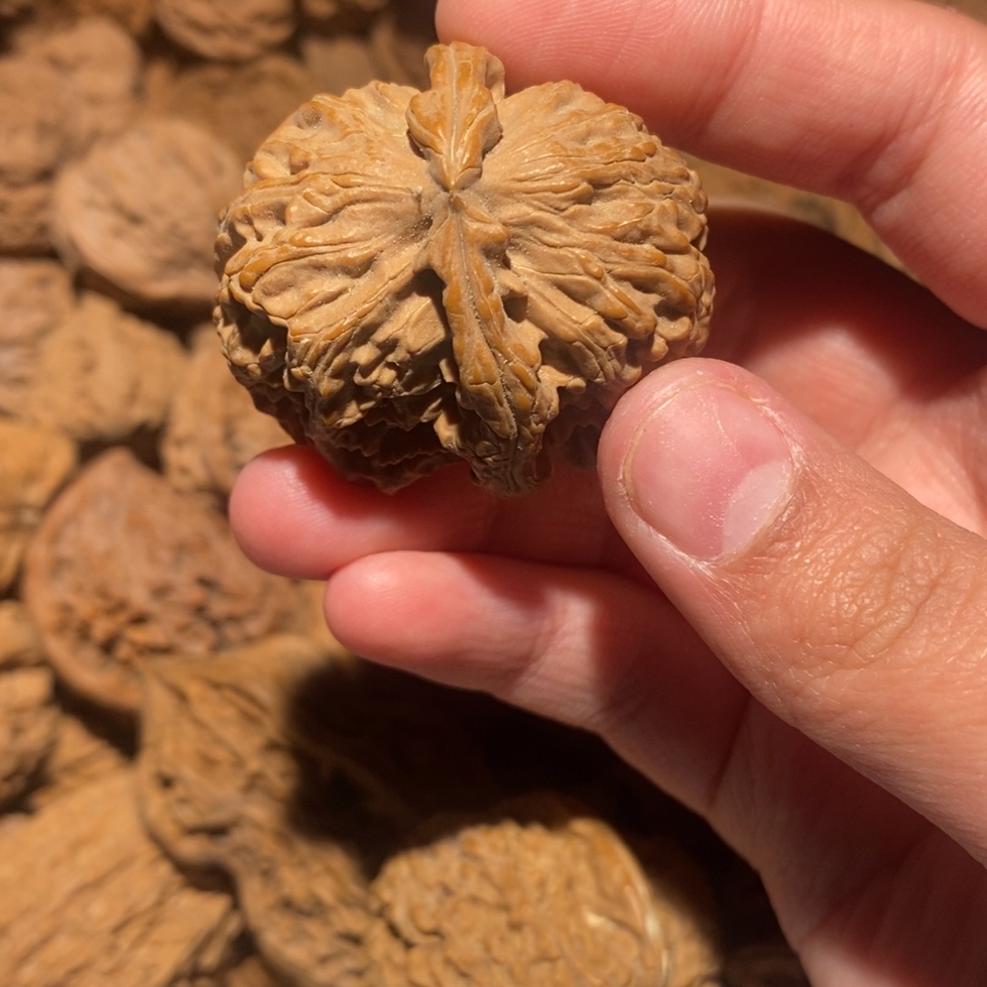 瓦***泰吊坠文玩核桃文玩