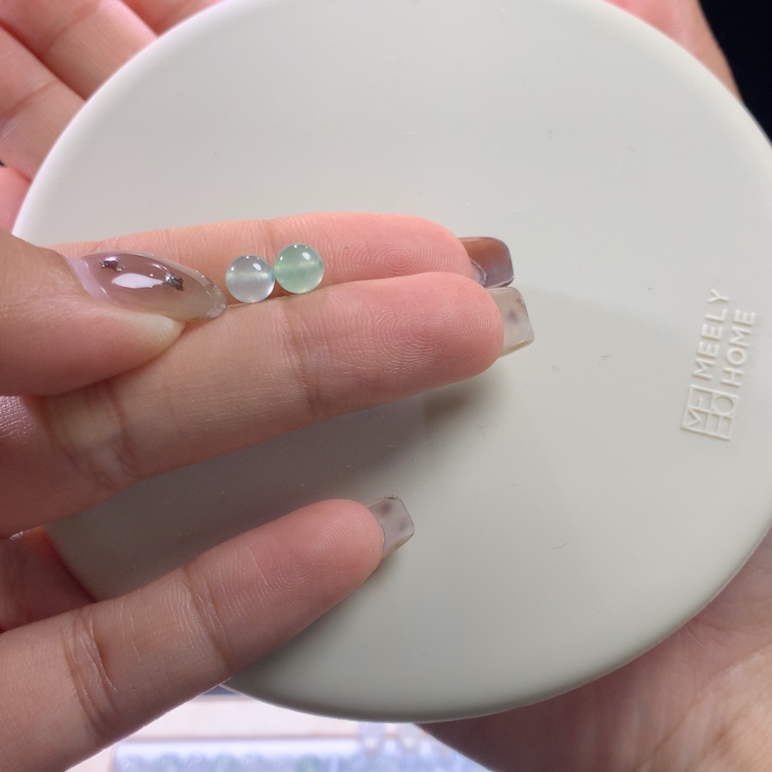 *****翡翠未镶嵌手串卡5.66冰绿&卡5.84甜绿