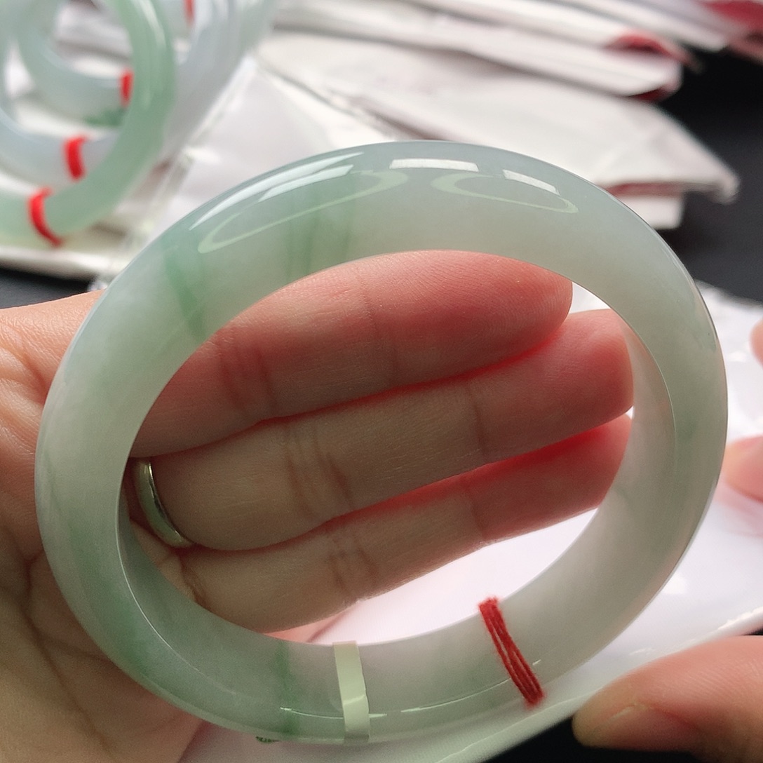 翡翠未镶嵌手镯缅甸60.61