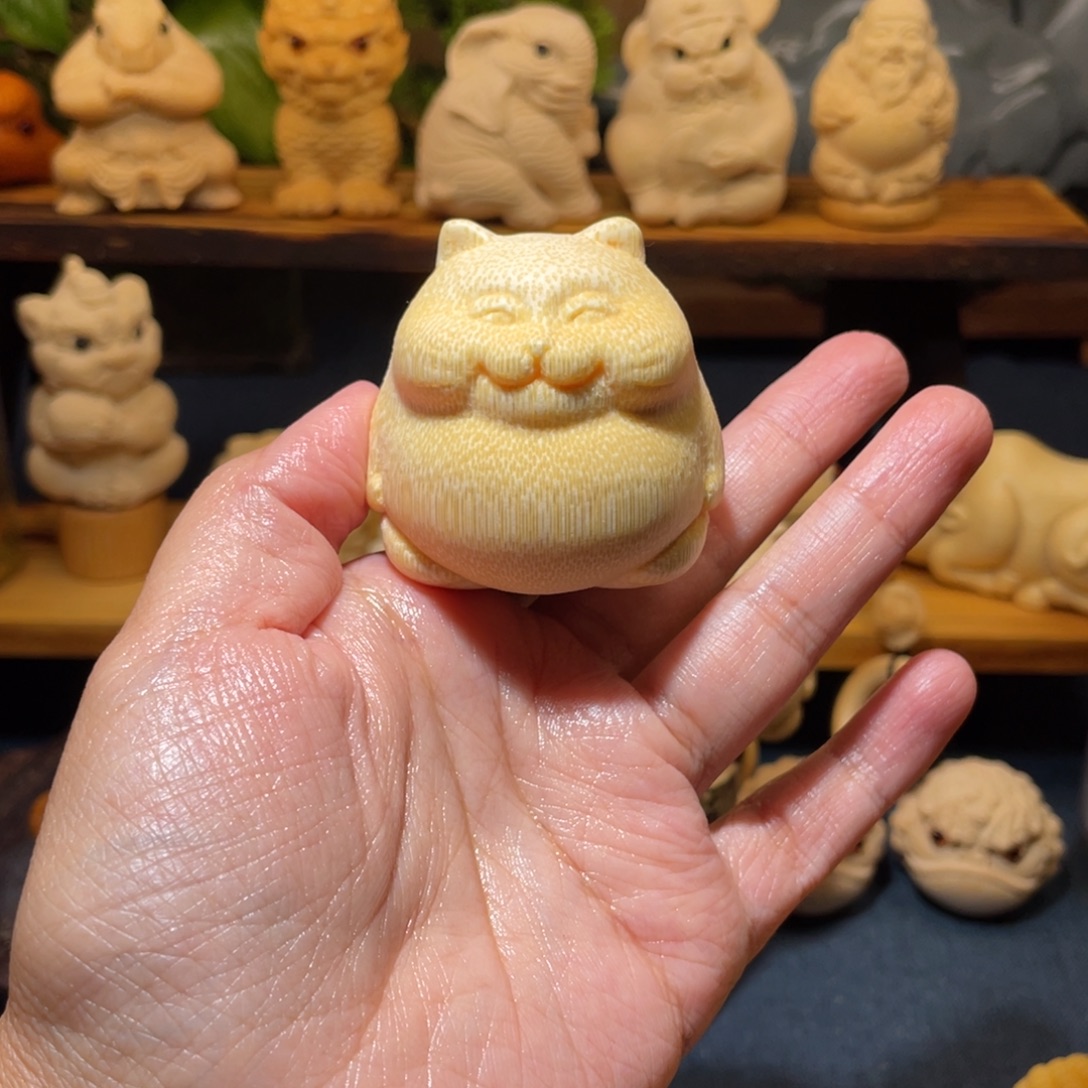 香榧木竹雕的雕刻手法是采用雕刻技术