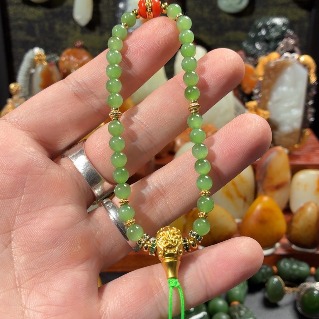 和田玉未镶嵌颈饰卡6