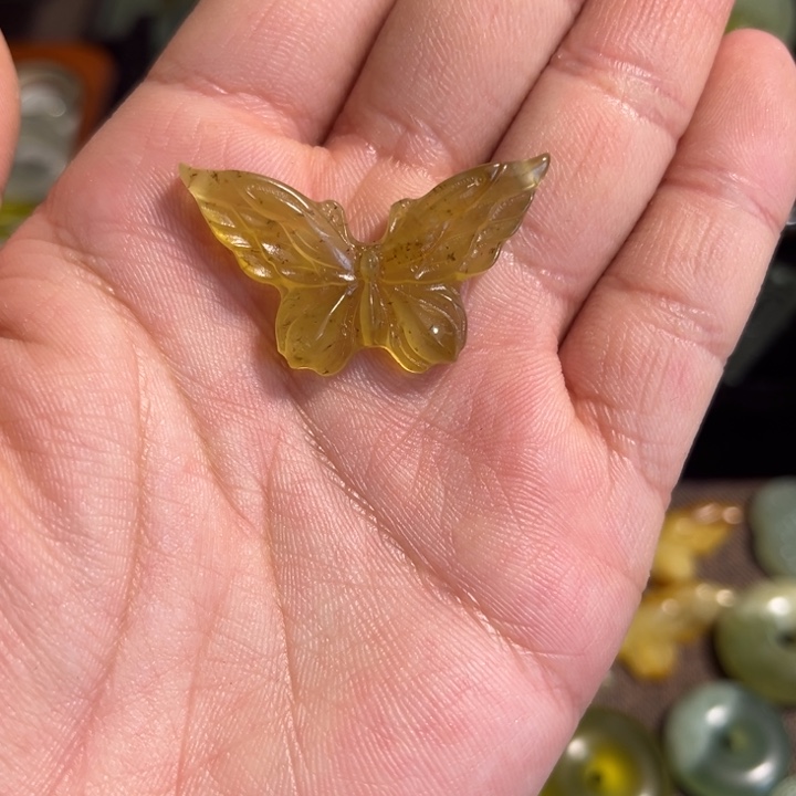 合金蛇纹石玉颈饰