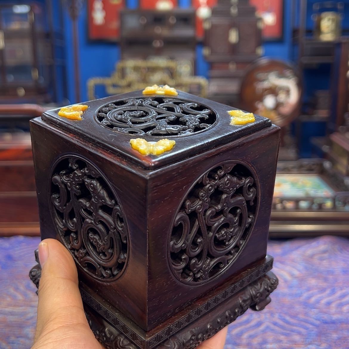 【闪购商品】红酸枝木类成套家具香盒