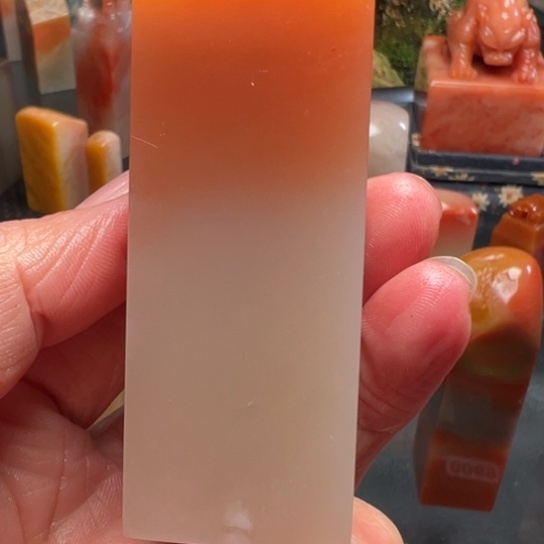 老挝石W****t结晶巧色章