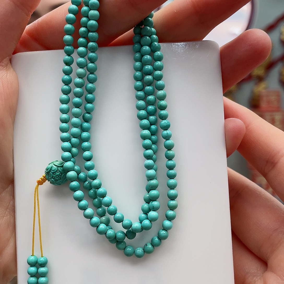 绿松石颈饰未镶嵌